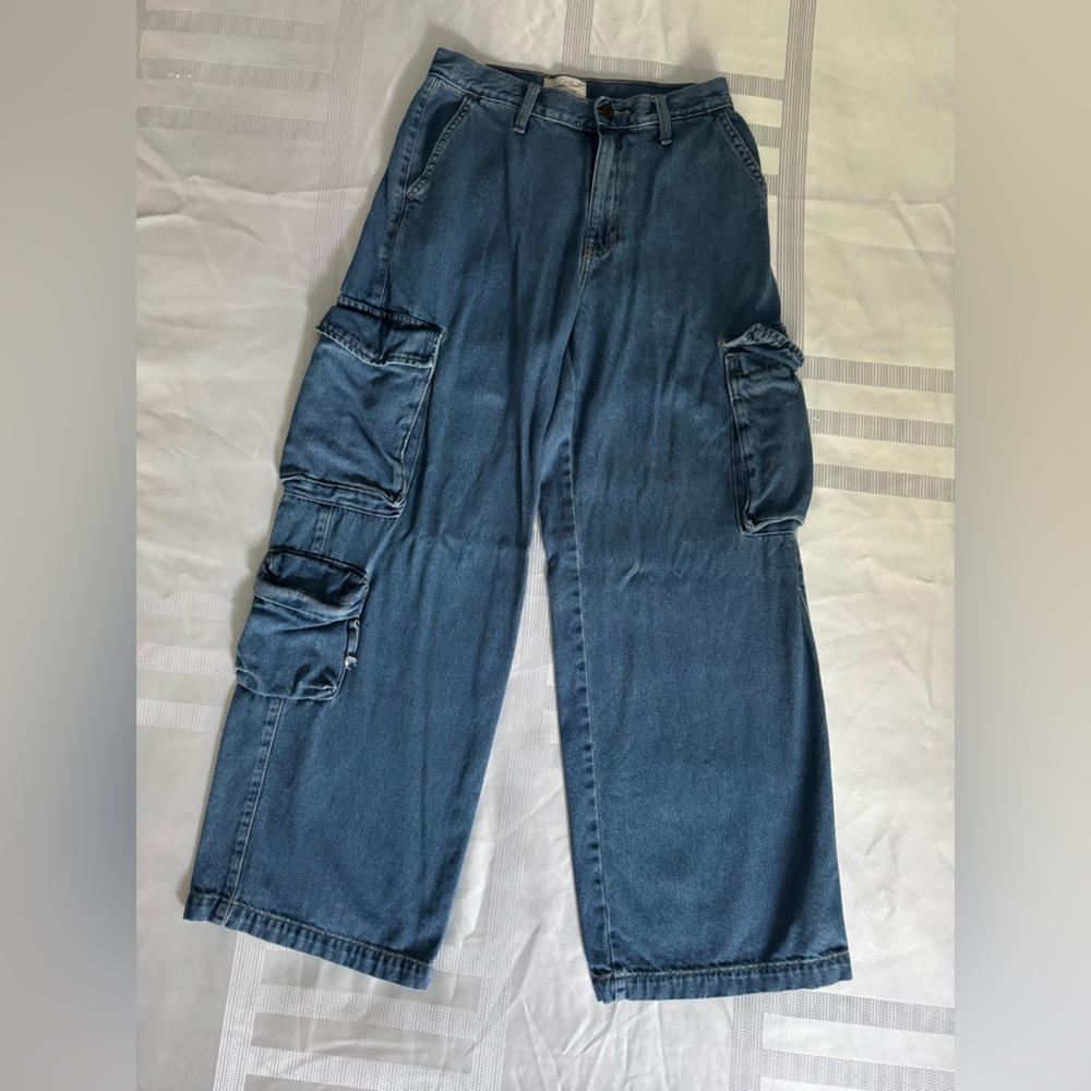 Classic Women’s Blue Cargo Jeans